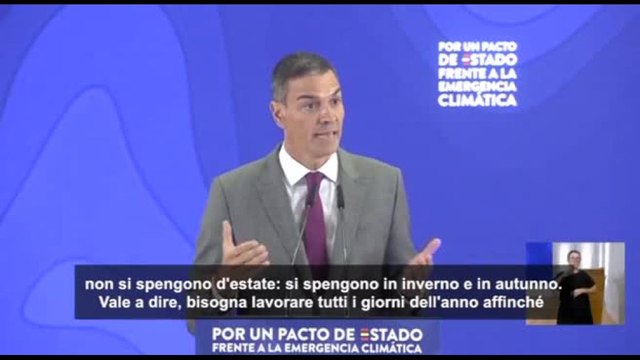 Sanchez dopo gli incendi in Spagna: il cambiamento climatico uccide