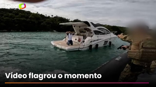 Empresário tenta fugir de lancha e é surpreendido por policiais em operação contra o PCC