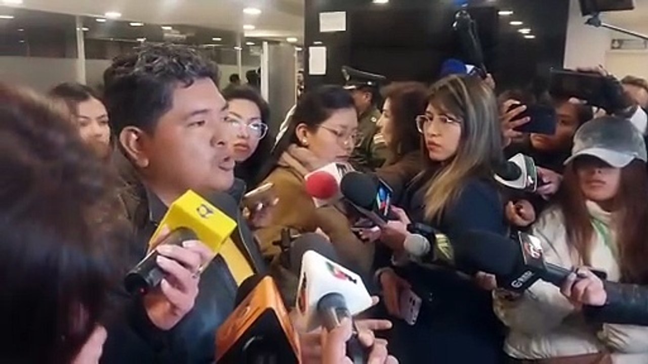 CAMACHO Y BLOQUE DE UNIDAD
