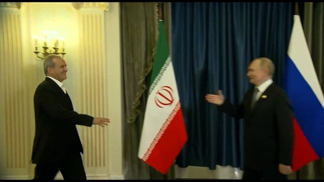 Putin incontra presidente iraniano Pezeshkian a margine vertice Sco