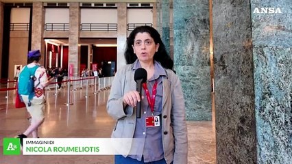 Venezia, Leone alla carriera a Kim Novak: per lei laudatio di Del Toro