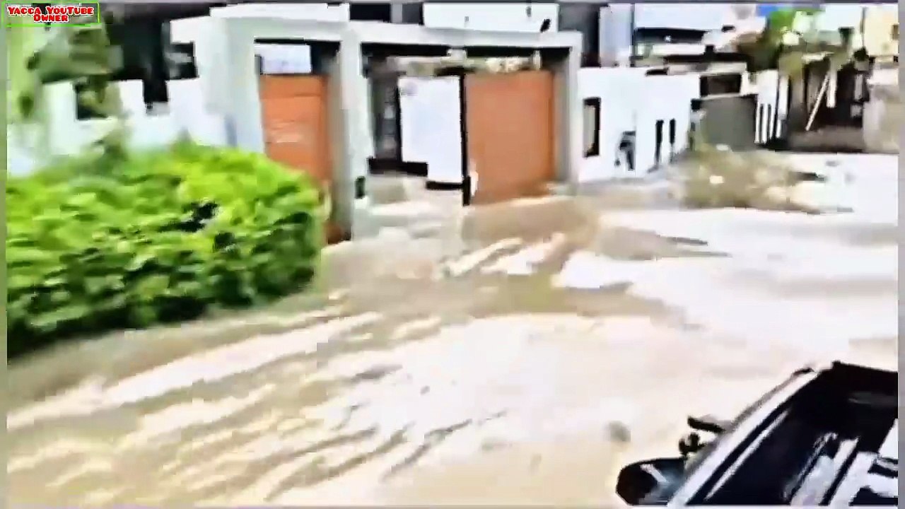 Swat incident⧸⧸Flood funny moments⧸⧸rain Karachi funny video⧸⧸trending⧸⧸news⧸⧸top viral trends
