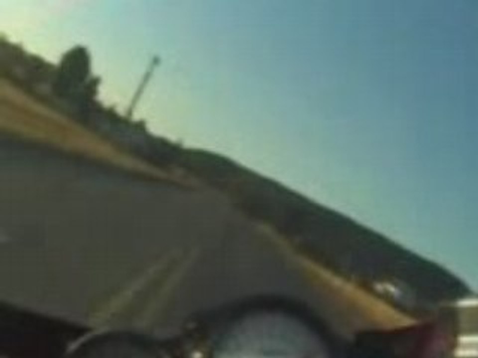 R1 avec turbo! violent