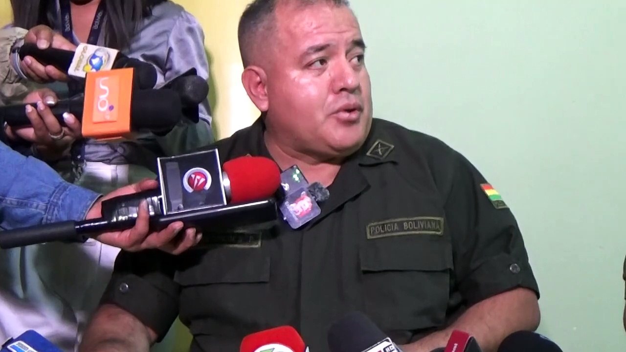 POLICÍA