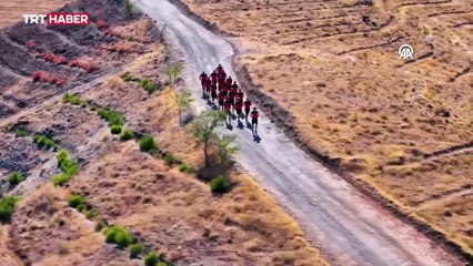 Polis özel harekat timleri, zorlu görevler için sıkı eğitimden geçiyor