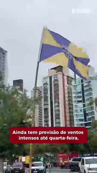 Alerta de ventos fortes e chuva na região