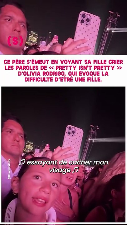 Au Lollapalooza de Chicago, Olivia Rodrigo a chanté sur scène sa célèbre chanson « Pretty Isn't Pret