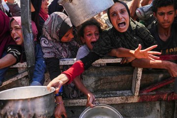 'I would have died of hunger': Gazans receive food at distribution point