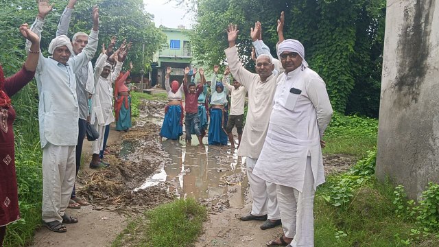 मूलभूत सुविधाओं का अभाव: गंदगी और बदहाली से जूझ रहे ग्रामीण, आंदोलन की चेतावनी