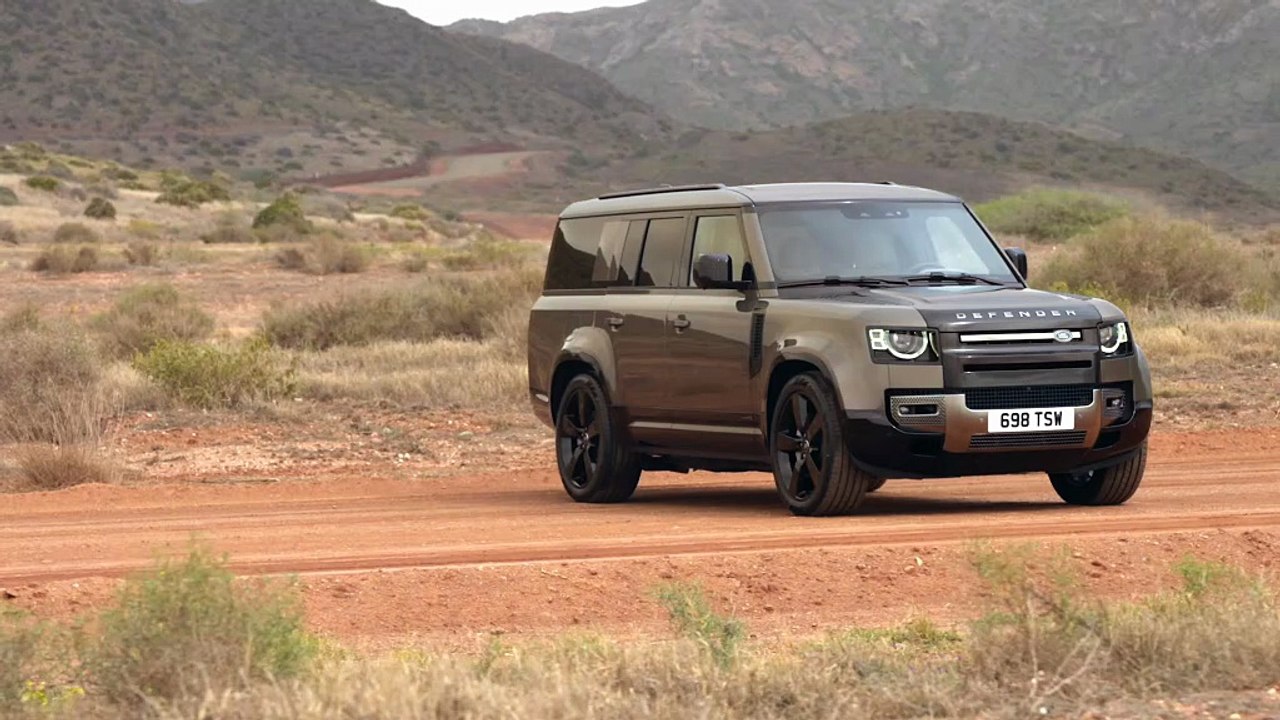 Land Rover Defender 130 (Extérieur)