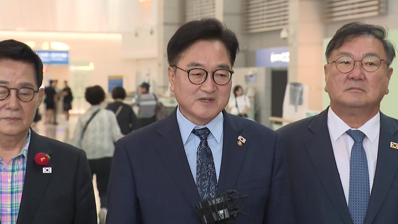 우 의장, 중국 전승절 참석차 출국..."김정은 만나면 한반도 평화 논의" / YTN