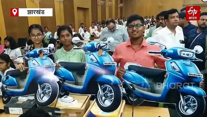 10वीं और 12वीं बोर्ड के झारखंड टॉपर्स को मिला सम्मान, सहायक आचार्यों और शिक्षकों को सीएम ने सौंपा नियुक्ति पत्र