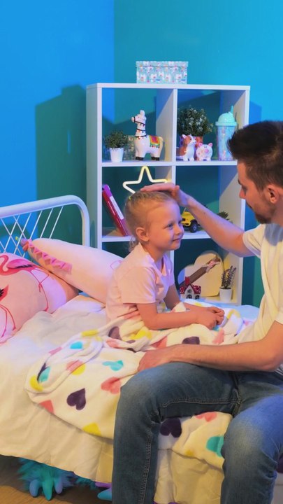 Dad saves the day! 🍎 Monster under the bed edition 😱👻