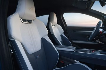 Alpine A390 (2026): Elektro-SUV mit Formel-1-Feeling im Cockpit | Interieur Check