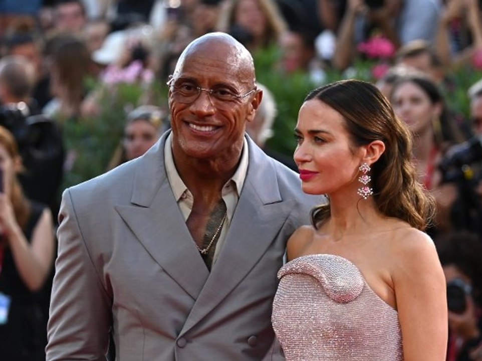 Emily Blunt stiehlt mit ihrem Kleid in Venedig allen die Show