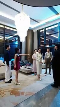 《别惹玫瑰她带刺》【FULL】她才是真千金，全家卻偏寵綠茶養女，重生開局她不忍了一紙斷親協議與他們劃清界限，後來她逆襲跨國集團總裁身旁還有大佬未婚夫保駕護航，而全家被養女害的破產只能吃糠咽菜狼狽茍活！The whole family doted on adopted daughter but kicked her out. Reborn, she made them regret it. #短劇