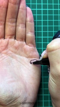 Fun Doodles to Try on Your Hands!😆