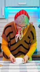 Oops! 😹 Naughty Kitten Broke the Coffee Pot ♻️✨ DIY Water Bottle Fix from Plastic!