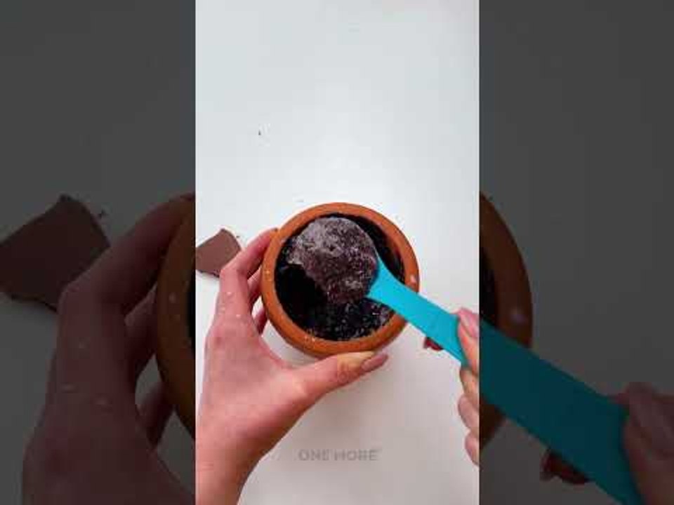The Most Addicting Chocolate Hack Ever 🍫😋 #foodhack #satisfying