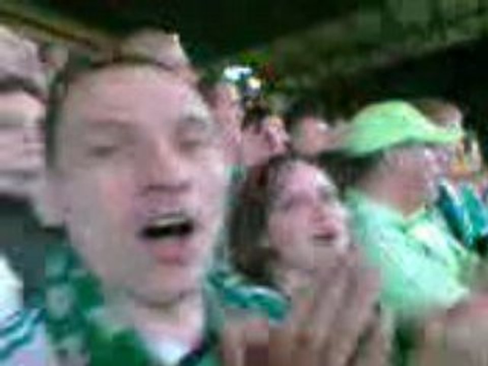dans le kop sud pendant le match ASSE/MONACO