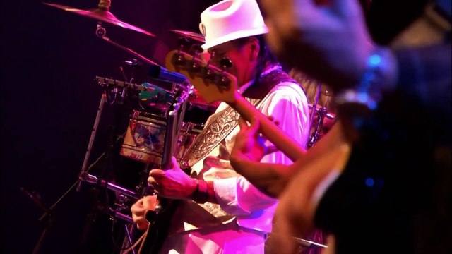 Corazón espinado with Cindy Blackman - Santana (live)