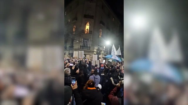 Una multitud se trasladó en una caravana de apoyo a CFK, a tres años del intento de magnicidio