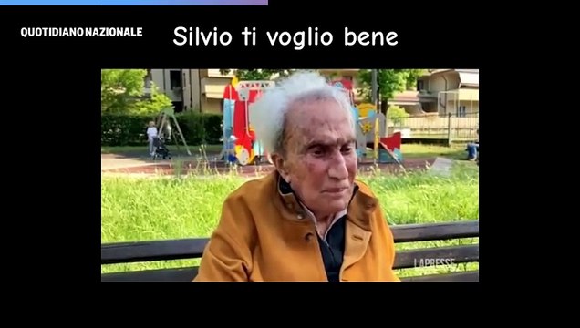 Emilio Fede al parco: Se alla mia età prima muore mia moglie e poi Silvio Berlusconi...