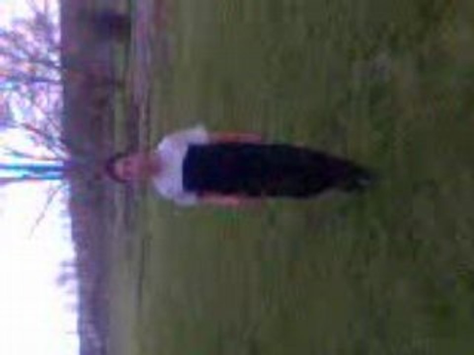 mickaël qui se ramasse une belle gamelle