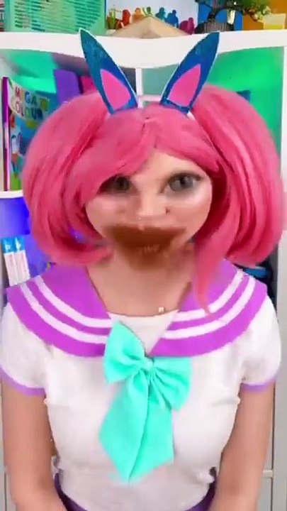 Sneaking chocolate as lipstick in school—genius or risky? 🍫💄😜 #123go