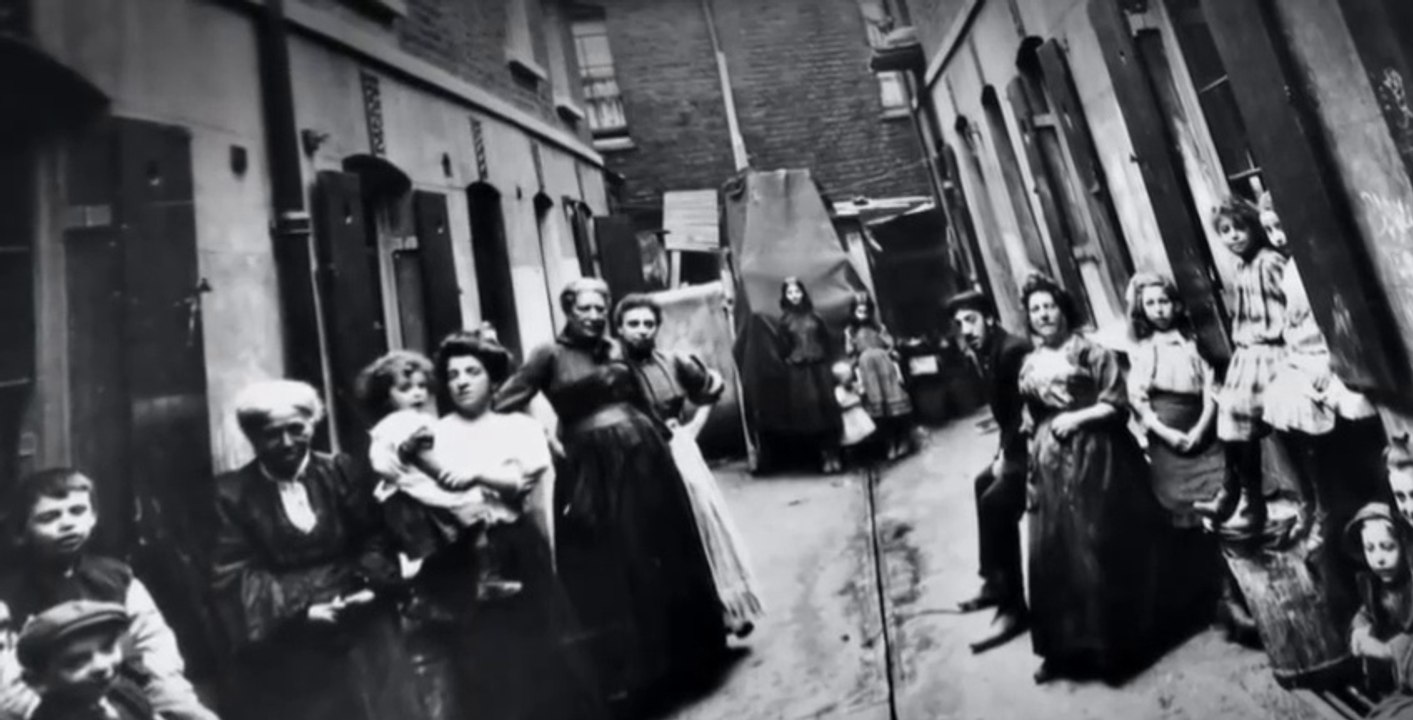 The Victorian Slum - S01E01