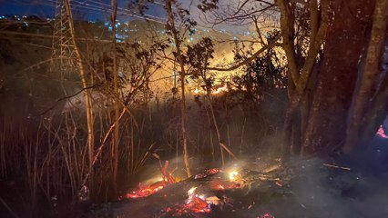 Incêndio gera fumaça e fuligem no Residencial Araucária, em Apucarana