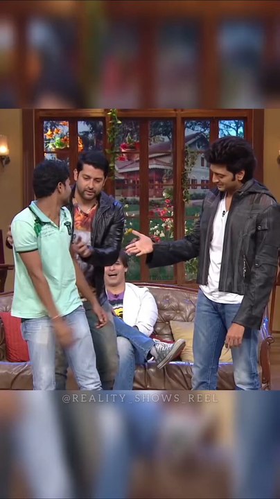 Dekha Jo Tujhe Yaar Dil Mein Baji Guitar 😂🔥...__Video Source_ Comedy Nights With Kapil reserved © Jiohotar Kindly DM_Mail for Video Removal Before Taking Any Strict Actions Against This Video___kapilsharma _kapilsharmashow _comedy _fu