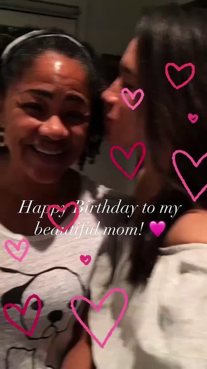 Meghan Markle com a mãe Doria Ragland