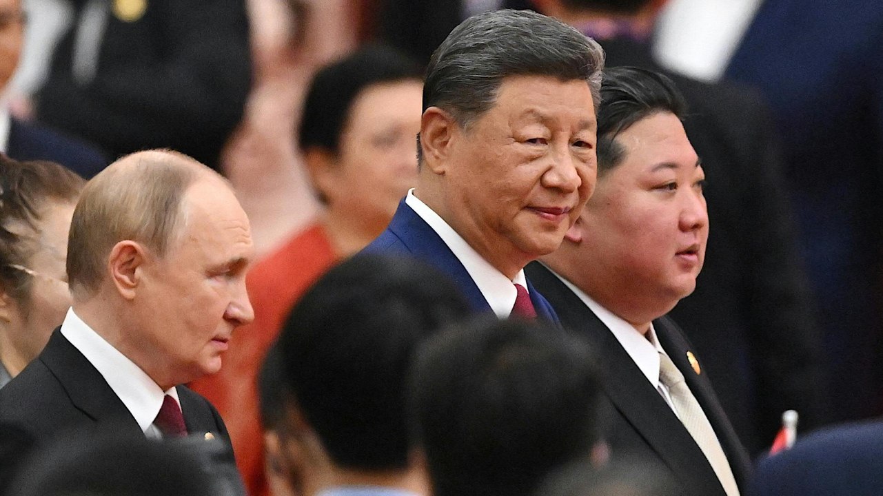 Xi, Putin und Kim gemeinsam bei Militärparade in Peking