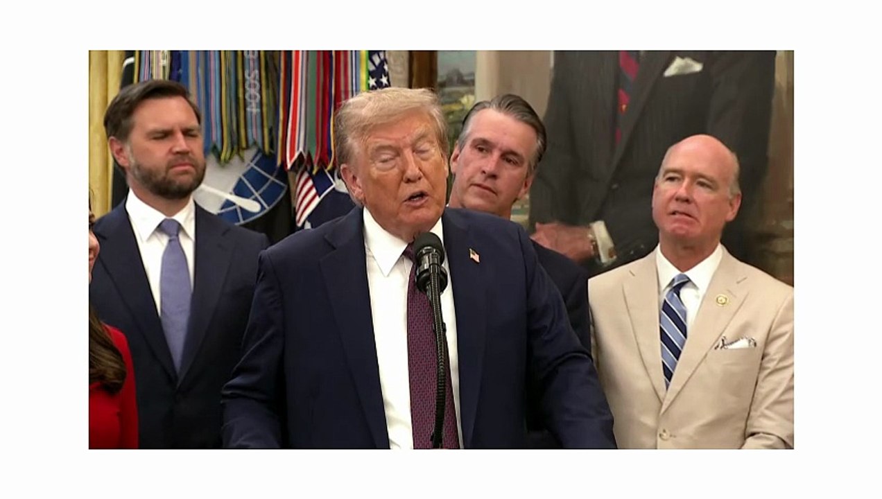 Trump dismisses death news as 'fake'