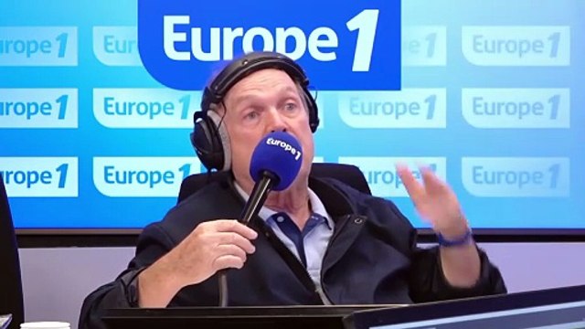 VOICI - J'aurais dû prendre mon avion... : Julien Lepers partage son gros regret concernant Johnny Hallyday (ZAPTV)