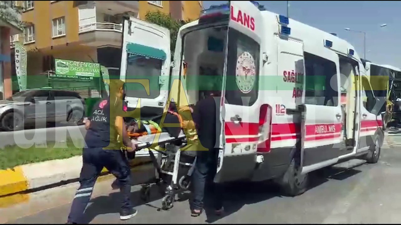 Şanlıurfa'da Şehir İçi Otobüsü İle Beton Pompası Aracı Çarpıştı: Çok Sayıda Yaralı