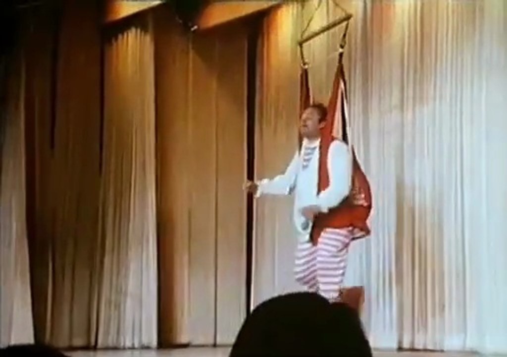 Dirch Passer - Hoppegyngen | Cirkusrevyen 1974 | DR