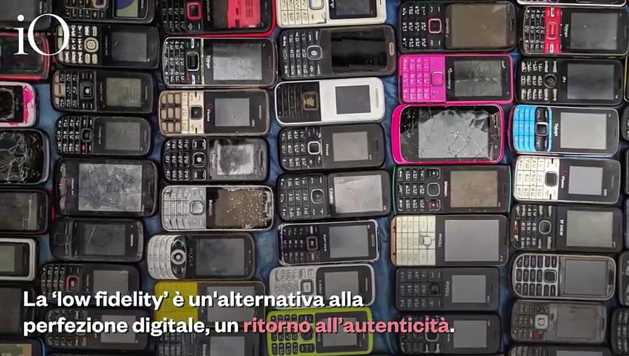 Cellulare vintage? Sì, grazie. La nuova moda dei vecchi telefoni che impazza tra social e vip