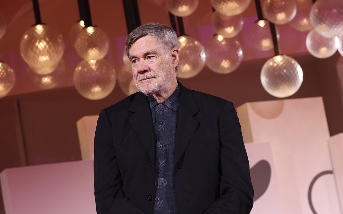 Venezia 2025: Il ritorno di Gus Van Sant con Dead Man's Wire, storia vera di Davide vs Golia