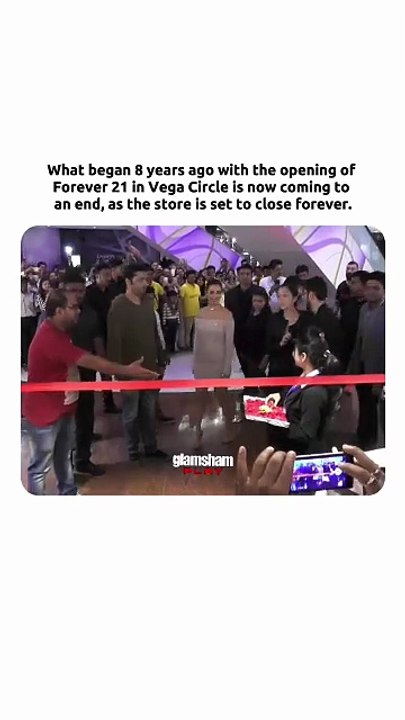 From forever to farewell 💔✨   #forever21 #malaikaarora #edits #reels #fashion #outfits [Malaika arora, forever 21,fashion, outfits]