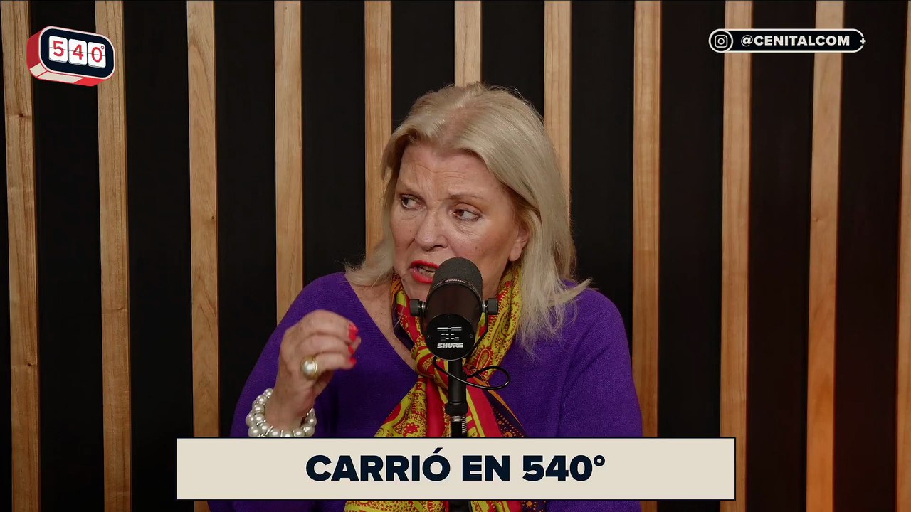 Carrió habló de "temas no resueltos" en relación a las referencias anales de Javier Milei