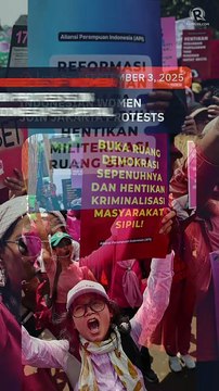 With brooms in hand as symbol for change, Indonesian women join Jakarta protests