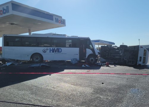 VIDEO | Impactante accidente vial deja varios heridos en Ciénega de Flores