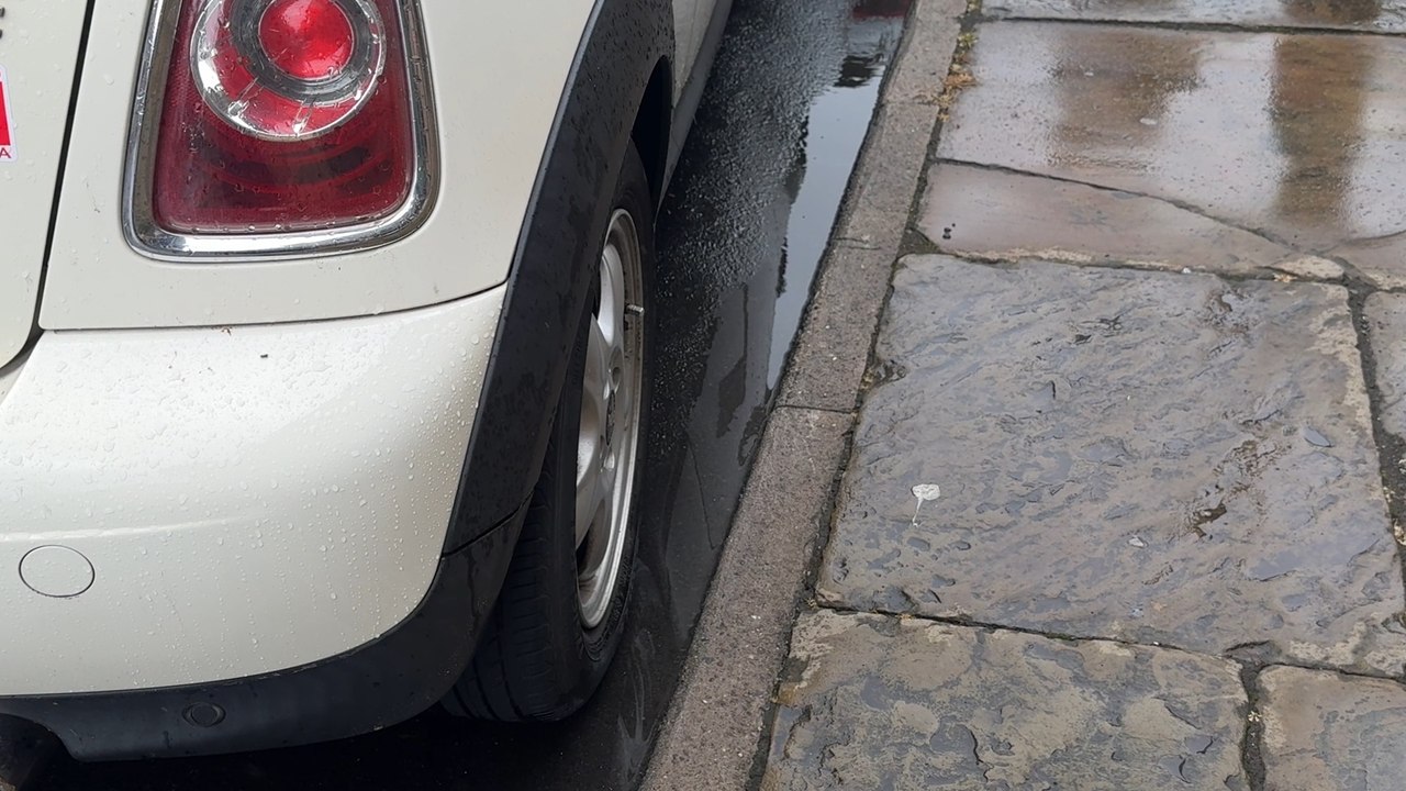 CCTV to target reckless drivers at school crossings