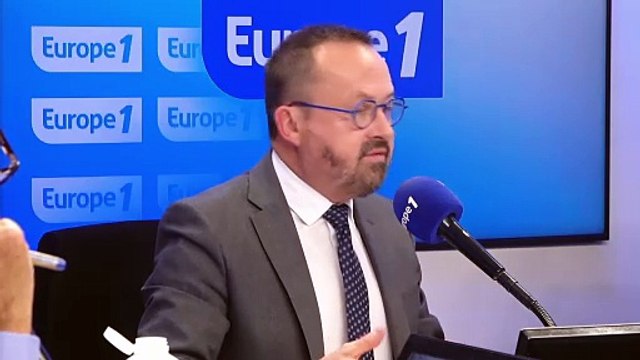 AME : «On ne va pas réclamer aux soignants de demander les papiers, ce n'est pas leur travail», estime Yannick Neuder