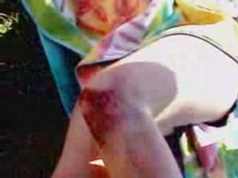 Compil de sauts en vélo dans un étang