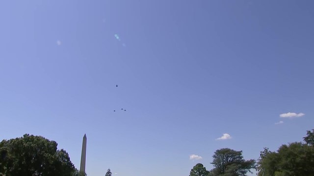 Trump, Nawrocki pay tribute to Polish pilot killed in airshow crash