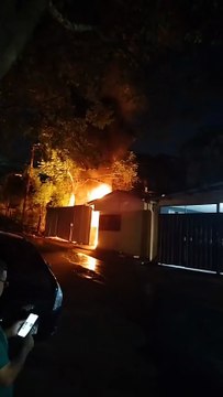 Incendio en Medicina Forense: Contenedor con cadáveres es consumido por las llamas