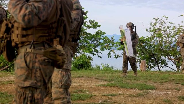 U.S. Marines with MRF-D 25.3, Philippine Marines, and the Australian Army conduct a Combined Joint Forcible Entry Operation. ⚔️🌏